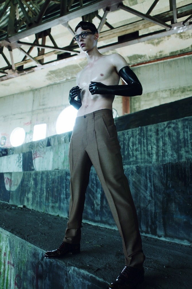 vispreeve:  Konstantin Vesnin by Evgenia Bazarova and Alexander Deviatchenko for