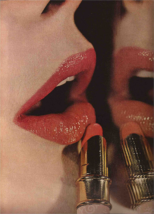 goldenbuttonsnpearls:Vogue, February 1964. porn pictures
