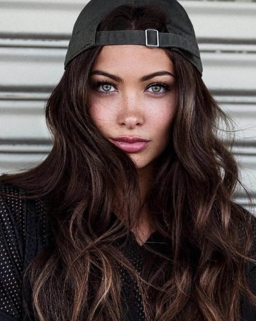 babes-with-freckles:Smouldering babes-with-freckles.tumblr.com/freckles Tolle Sommersprossen