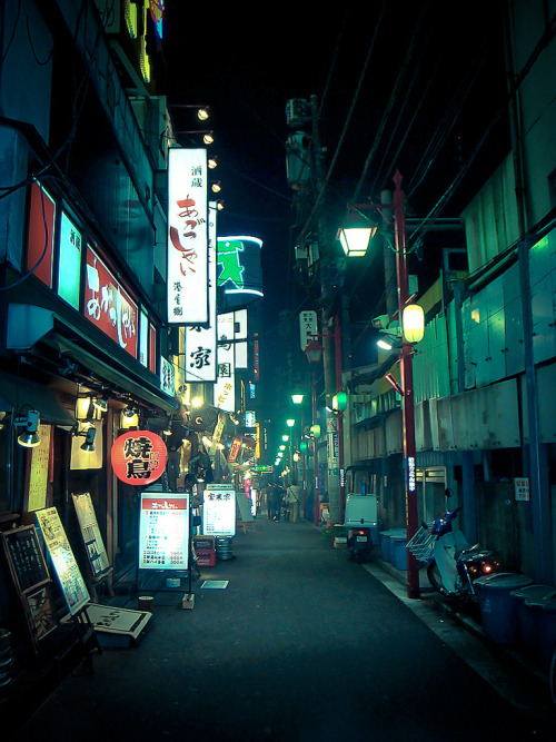 inefekt69:Shinjuku - Tokyo, Japan