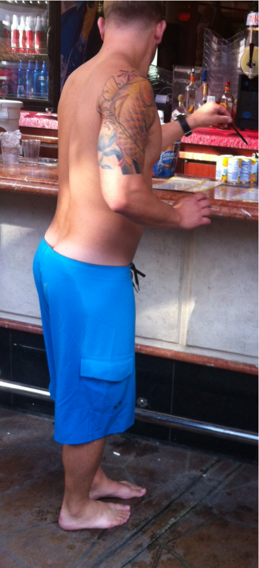 byo-dk&ndash;spycam:  iwonderwhy1981:  Hot straight bro at the hotel pool  Click