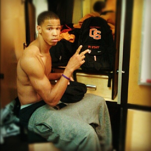 mak3youcum:  Jared Cunningham, aint he cute