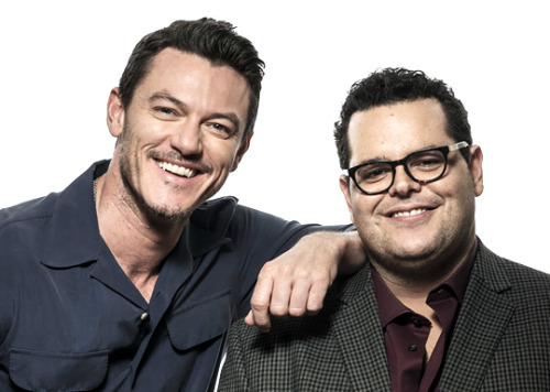 ranestorm007:  evansluke:  favourite Luke Evans pics [31-32/?] feat. Josh Gad  Because these pics wi