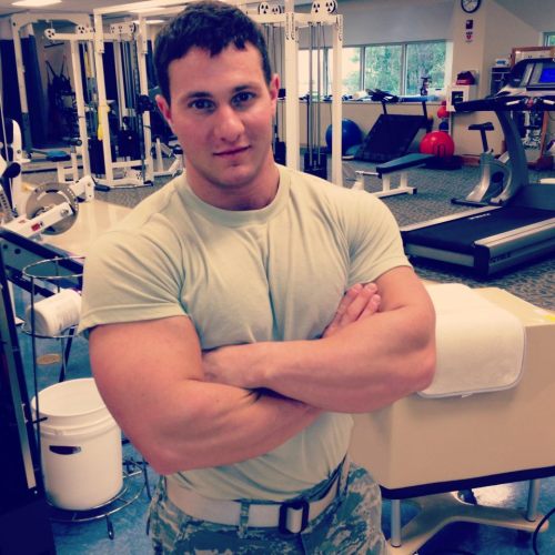 hunkdude:  Then and now. Todd Morgan is back!  LIKE Todd Morgan | FITNESS MODEL | PERSONAL TRAINER | BODYBUILDER #HunkFinder selsableetvanille:  Todd Morgan today post # 1 : bigger (much bigger), meatier, rounder, not a twink anymore but still hot