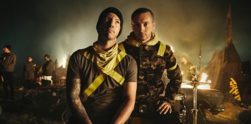 afterlaughters:our band is back ||-//