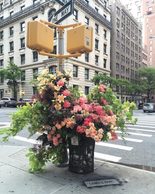 itscolossal:  Guerilla Flower Installations on the Streets of NYC by Lewis Miller Design