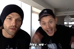 veryamooseing:  J2 outtakes: Old Man Ackles in How Do I Internet?! x x