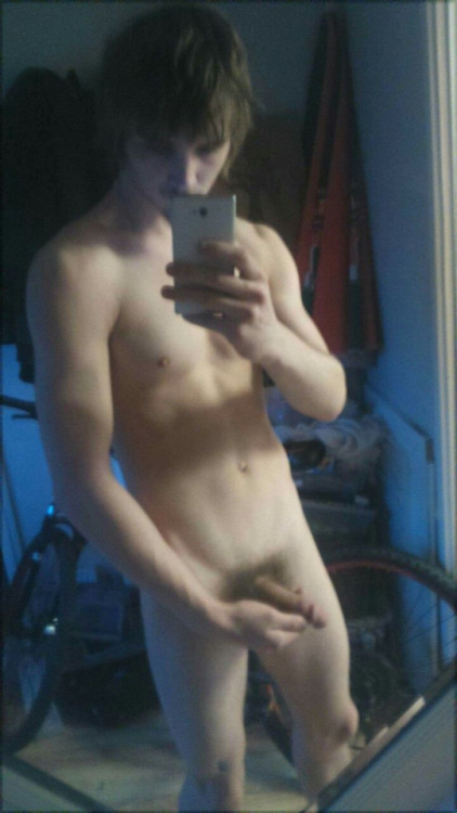 XXX luke-winters:  freebaitss:  Jimmy 19 Straight photo