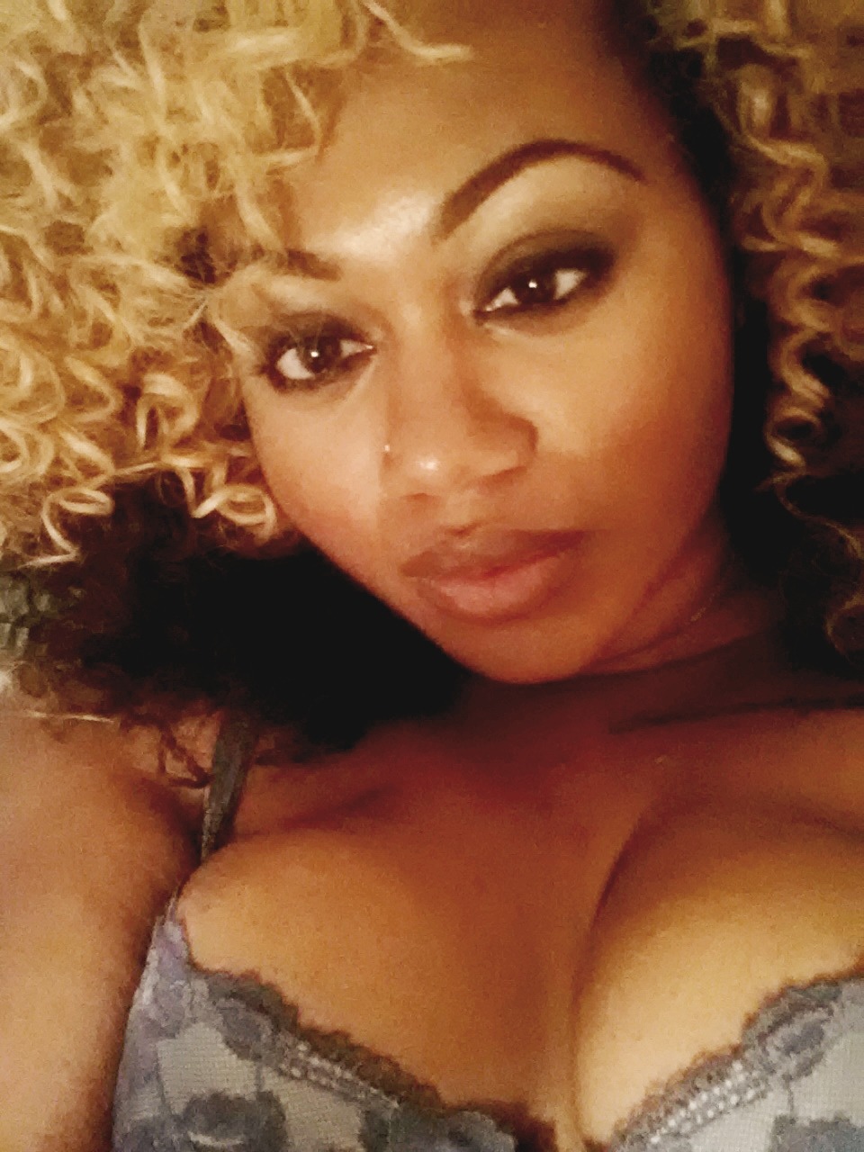 ladiesandlemonade:  dopenmind:  Long day of shooting. Me is tired. Sorry for the
