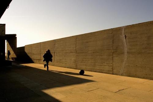 PISCINA DES MARESArchitect : Alvaro Siza Location: Leça da Palmeira, Matoshinhos, Oporto, Portugal P