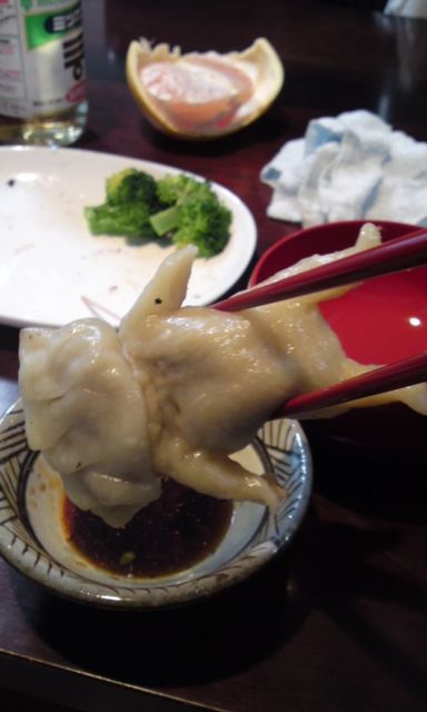 hofessorx:espressobean:silkling:himyesdevour the dumpling childwho is he