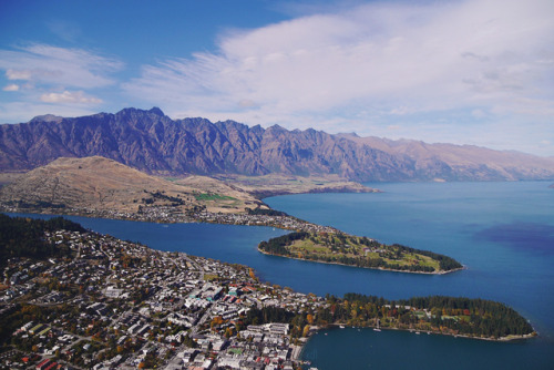 20190426 - Scaled to the top of Ben Lomond for these gorgeous views of Queenstown, New Zealand on my