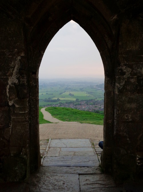 mistresspendragon:Glastonbury and Glastonbury Tor, June 2016