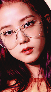 parkgown: jisoo during aiiyl era for anons