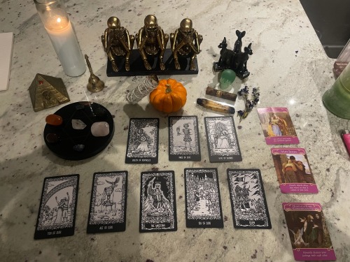 1. Pick A Card Reading