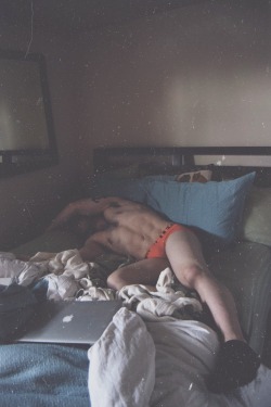 sex-lies-and-bowties:  Sleepyhead