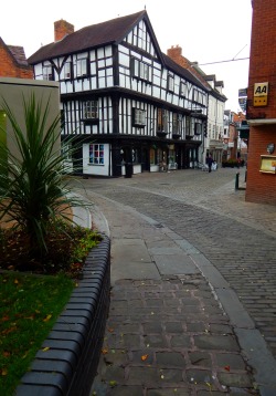 fuckitandmovetobritain:  Shrewsbury, Shropshire, England, UK  pretty