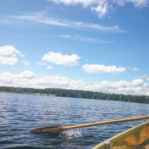 #lake #rowing #vscoscandinavia #instascene #instawater #järvi #kesä