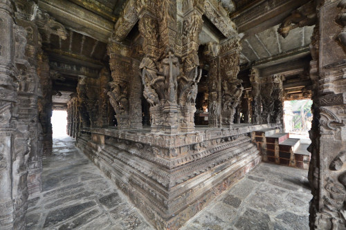 Temple mandapa, Tamil Nadu