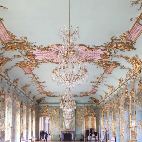 histxric:Rococo (18th Century)Rococo, less commonly roccoco, or “Late Baroque”, is an ea