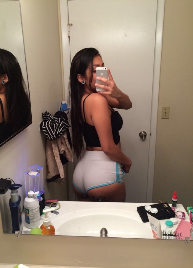 metalfaced00m:  my butt looks cute here bye 