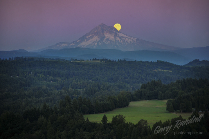 unwrittennature:  Blue Moon August 31, 2012 (by Gary Randall)
