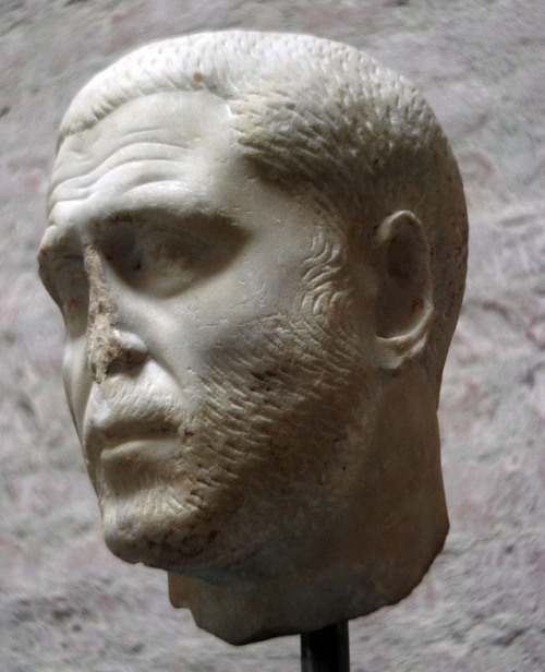 Portrait of a man. C. 250 AD. Marble. Glyptothek Munich. Inv. DV 36myglyptothek: Faces of ancient Ro