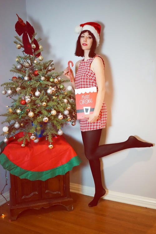 merelytights: ✩ ✩ ✩ MERRY CHRISTMAS TO YOU GUYS! ✩ ✩ ✩ (via TumbleOn)