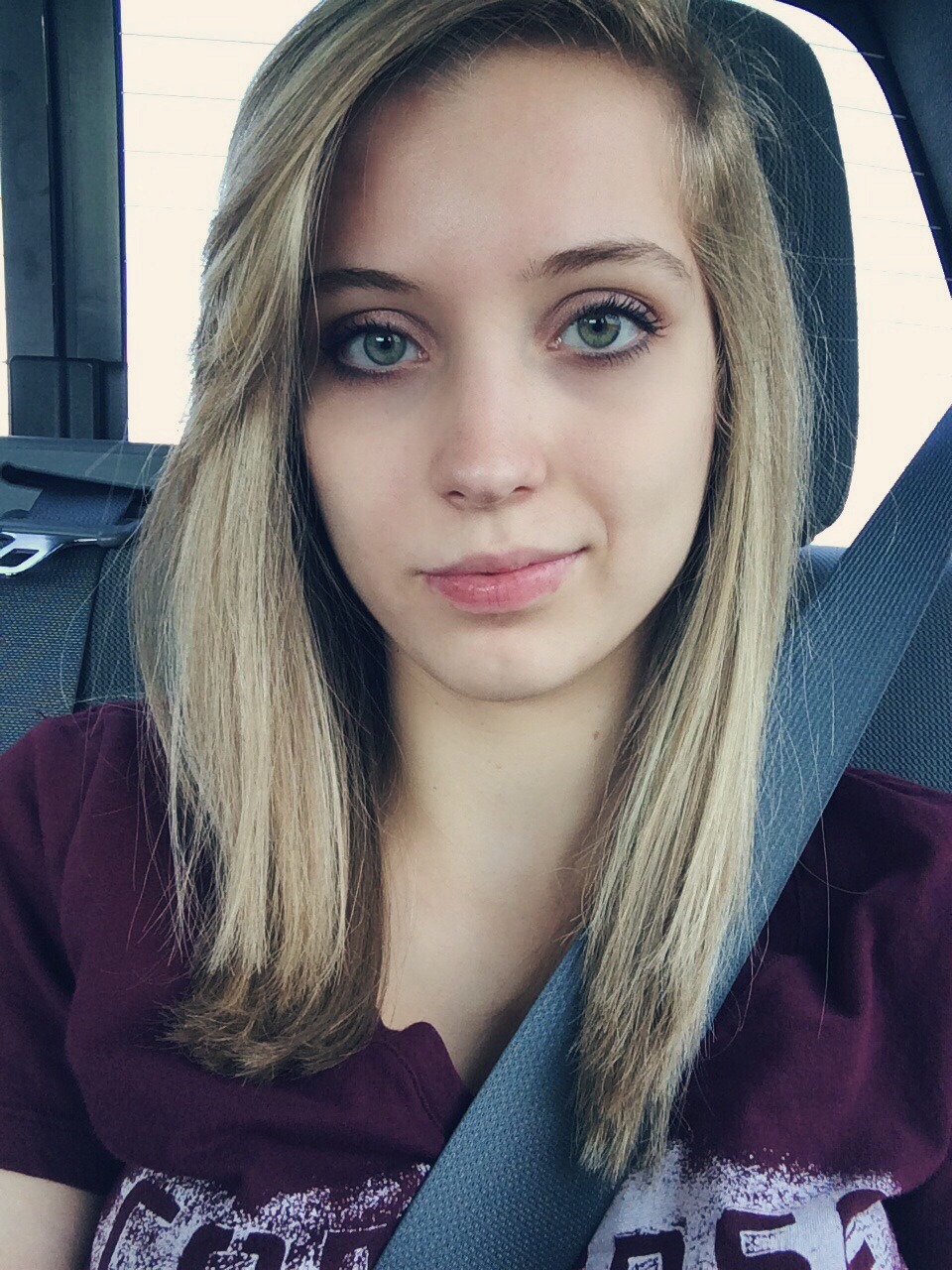 frickyeah-attractivepeople:  my hair never looks quite how i want it to… but i