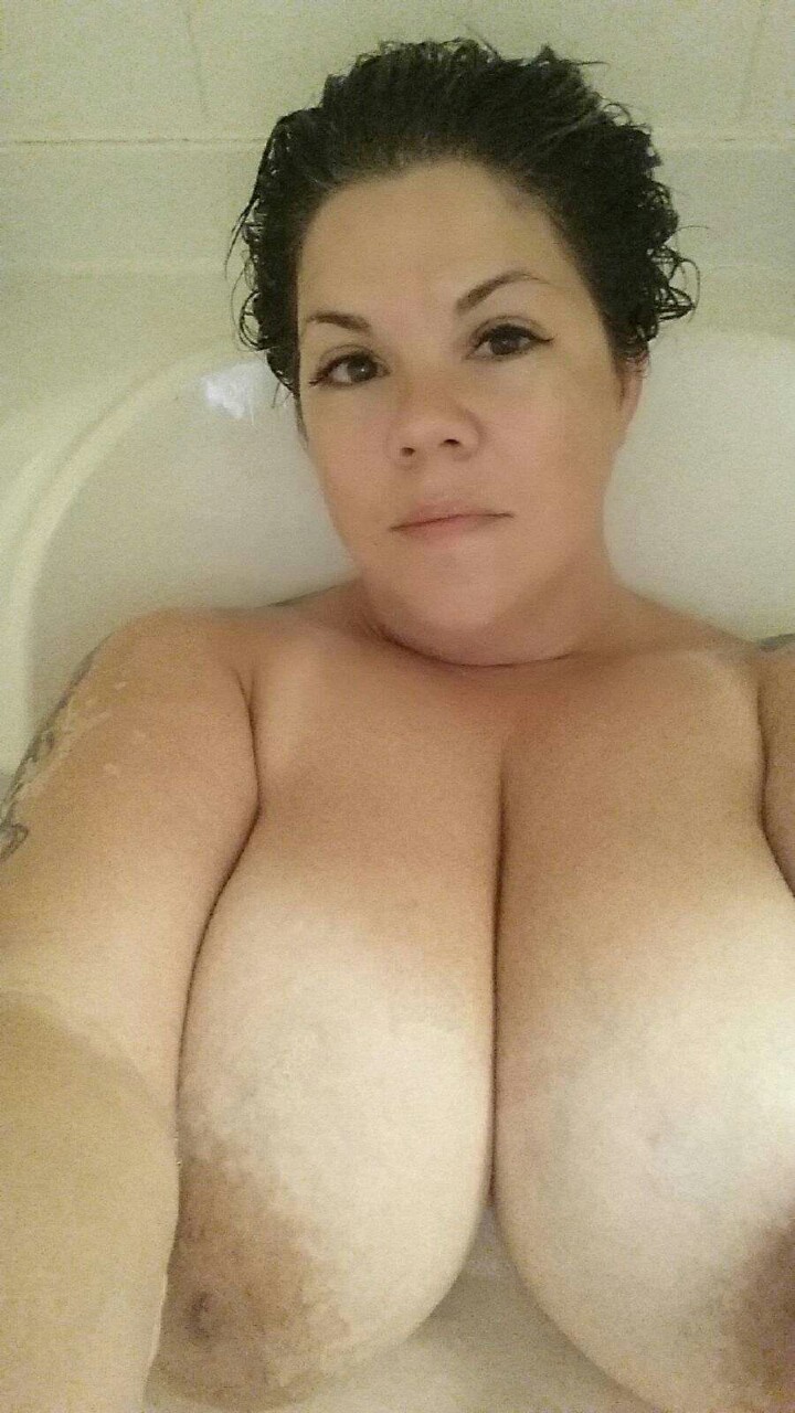 ladiesoftexas2:  San Antonio  Stunning submission.
