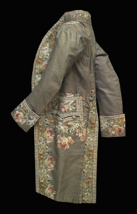 18thcenturyfop:Man’s CoatArtist/maker unknown, FrenchGeography: Made in France, EuropeDate:c. 1780-1