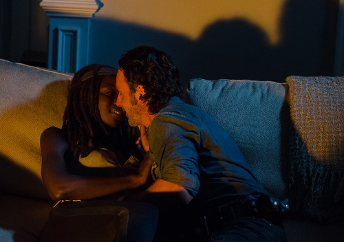 ashencharlie:ROM - COM STARRING ANDREW LINCOLN AND DANAI GURIRA. I’m starting a campaign and I hope 