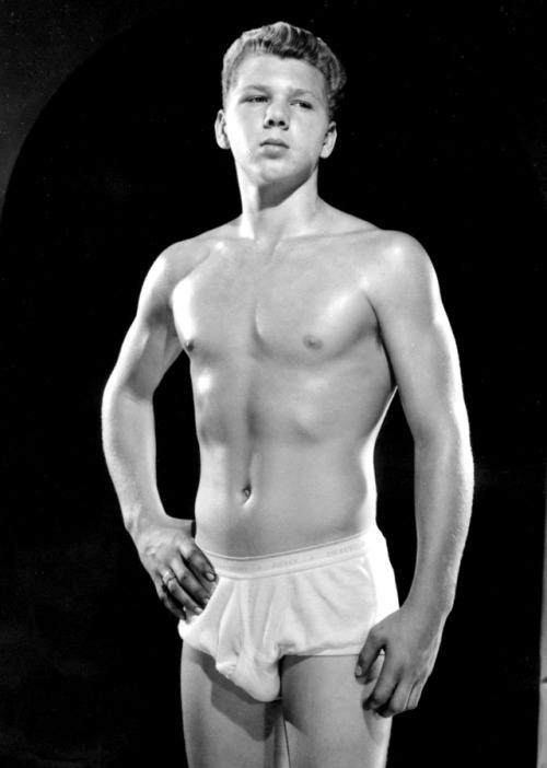 bobsnakedguys2: Jockey shorts. 