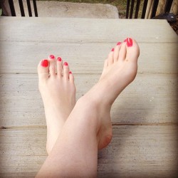 feetblog101:  :)