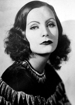 gatabella:  Greta Garbo, The Single Standard,