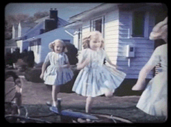 https://69.media.tumblr.com/6d310f46c2459daf8599de250d4f7ca0/tumblr_mh5u8awqhO1qedb29o1_r1_500.gif