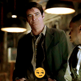 queenincrimson:Garcia Flynn + Emojis