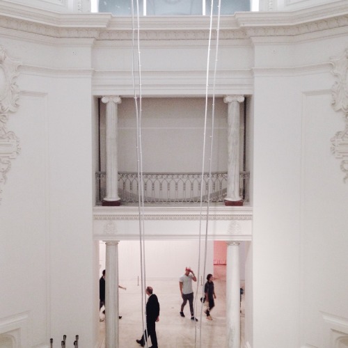 zkou: Inside the art gallery.