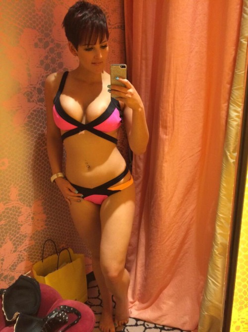 bi-scottish-quine:  Hannah. Bristol. adult photos