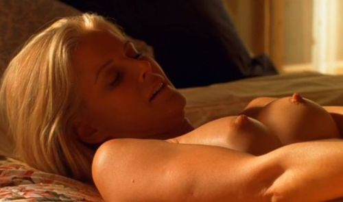 celebboobies2:  Maeve Quinlan - Ken Park