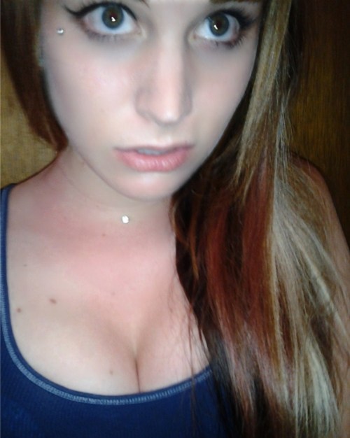 babesbrunetteandblondesexy:  Magnificent… 