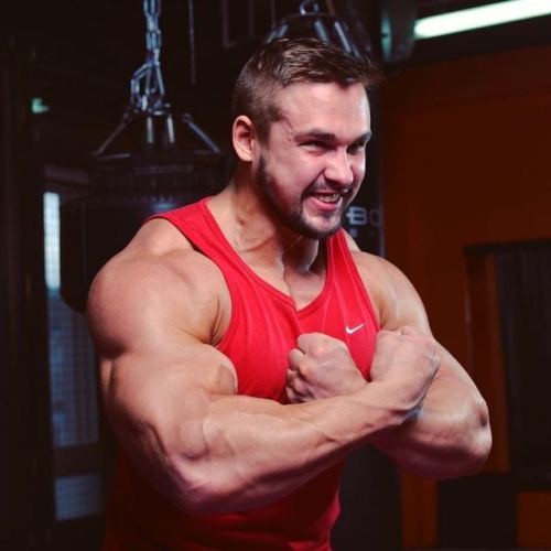 muscular guys, bodybuilders and my states of soul.