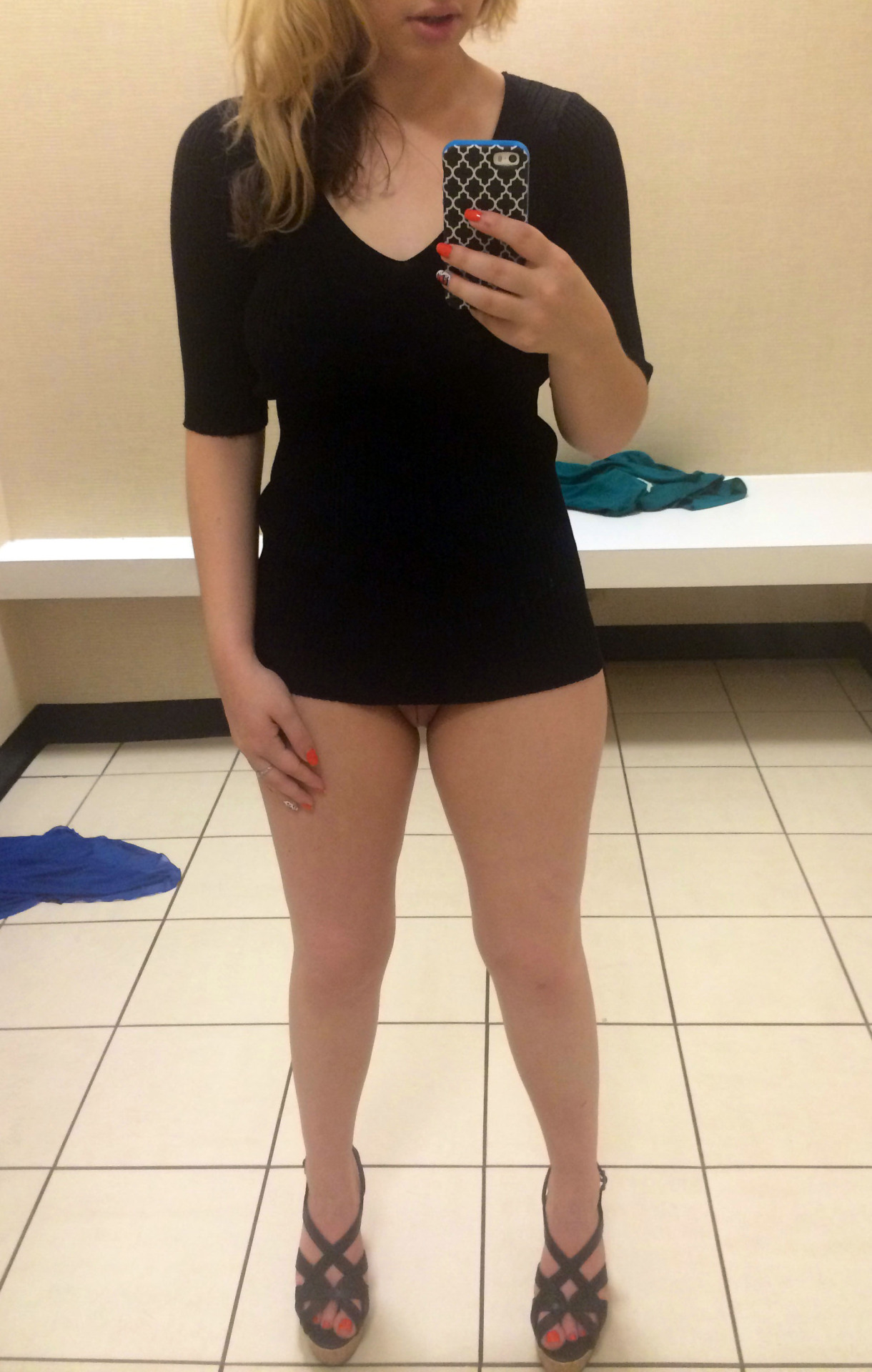 Changing room selfies