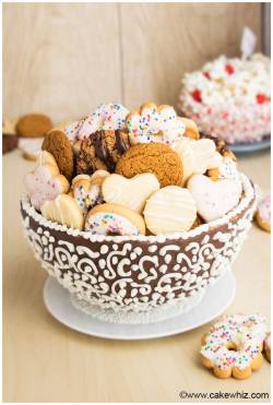 fullcravings:  How To Make Edible Cookie Bowls