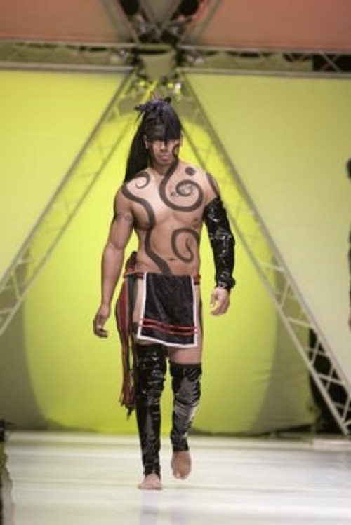 picturesandvideocaptures:  Native American men 1. Mohawk dancer, Canada 2. Lakota Sioux man in warpaint of Crazy Horse 3. Ryan Keomaka, Hawaiian dancer & model 4. Shuar Indian, Ecuador 5. Virgil Ortiz show runway model 6. Same man as in #2 7. Native