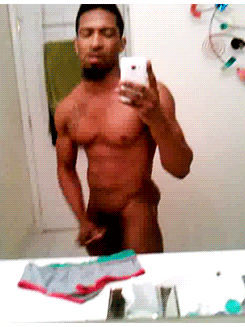 tastyblkman:  bathroom nuttin’