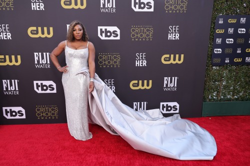 twistedwings:Venus Williams & Serena Williams at the 27th Annual Critics Choice Awards