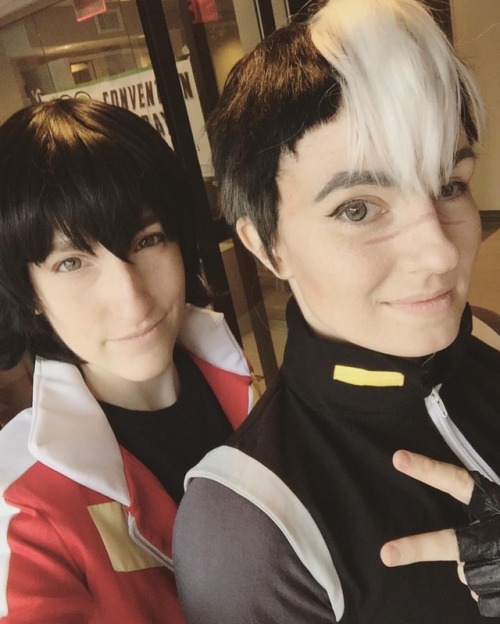 Hitting up Brooklyn Geek Fest in #sheith for funsies~ #voltronlegendarydefender #voltroncosplay #vld