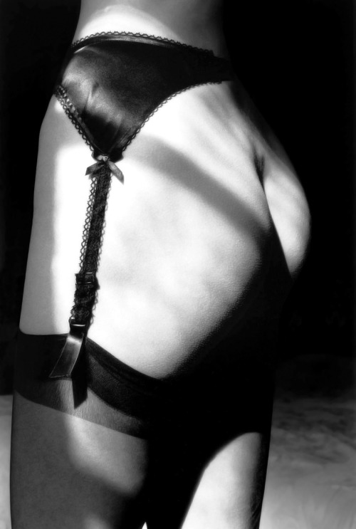 20th-century-man: Jarretelles (garters) / photo by Jeanloup Sieff, Paris, 1985.
