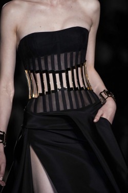 130186:  Atelier Versace Haute Couture Fall 2014